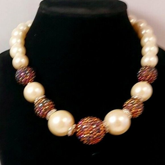 STUNNING VINTAGE ESTATE SIGNED VCLM CHUNKY FAUX PEARL & CRYSTALS 19" NECKLACE - Picture 1 of 8